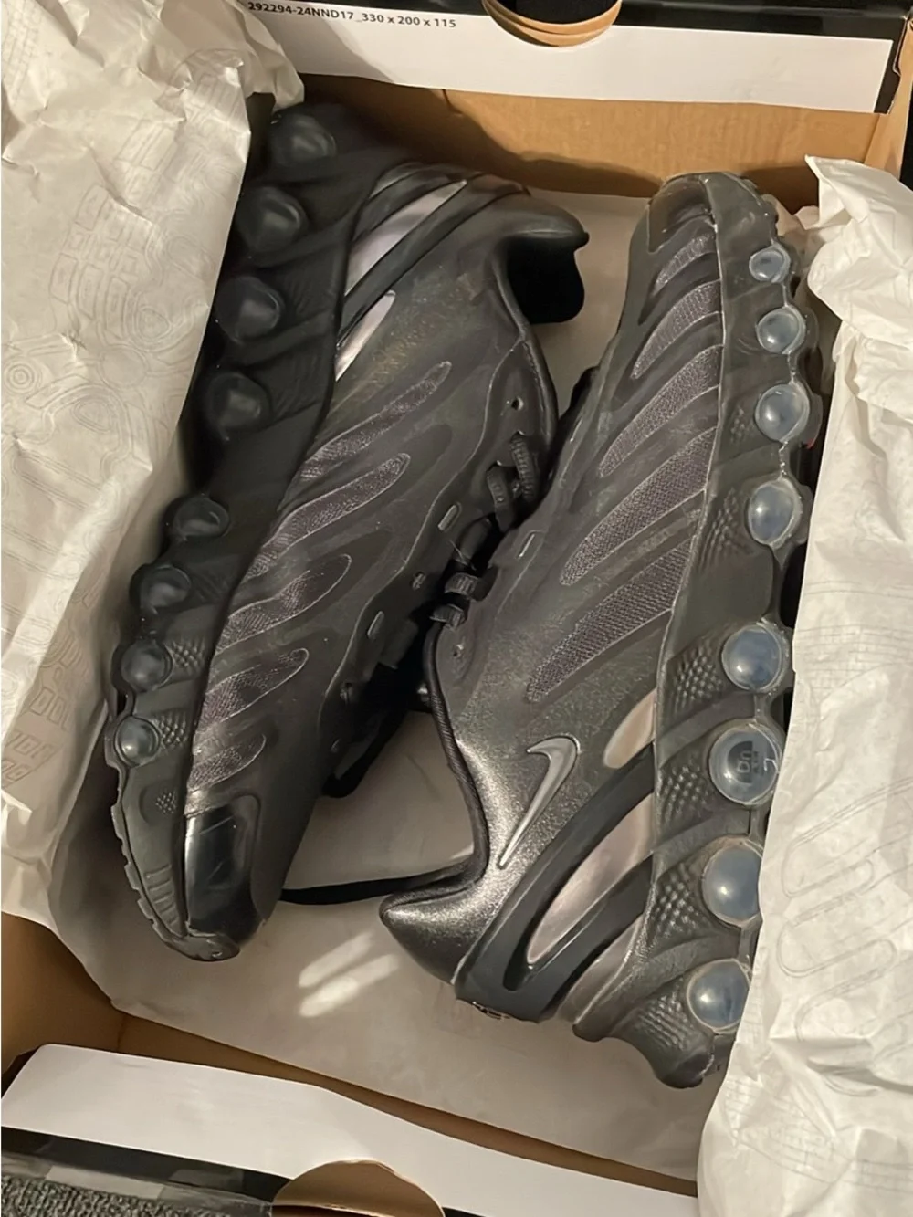 Nike Air Max DN8 Black Metallic Dark Grey Womens 7.5 Mens 6 HF5509-002 OG Box